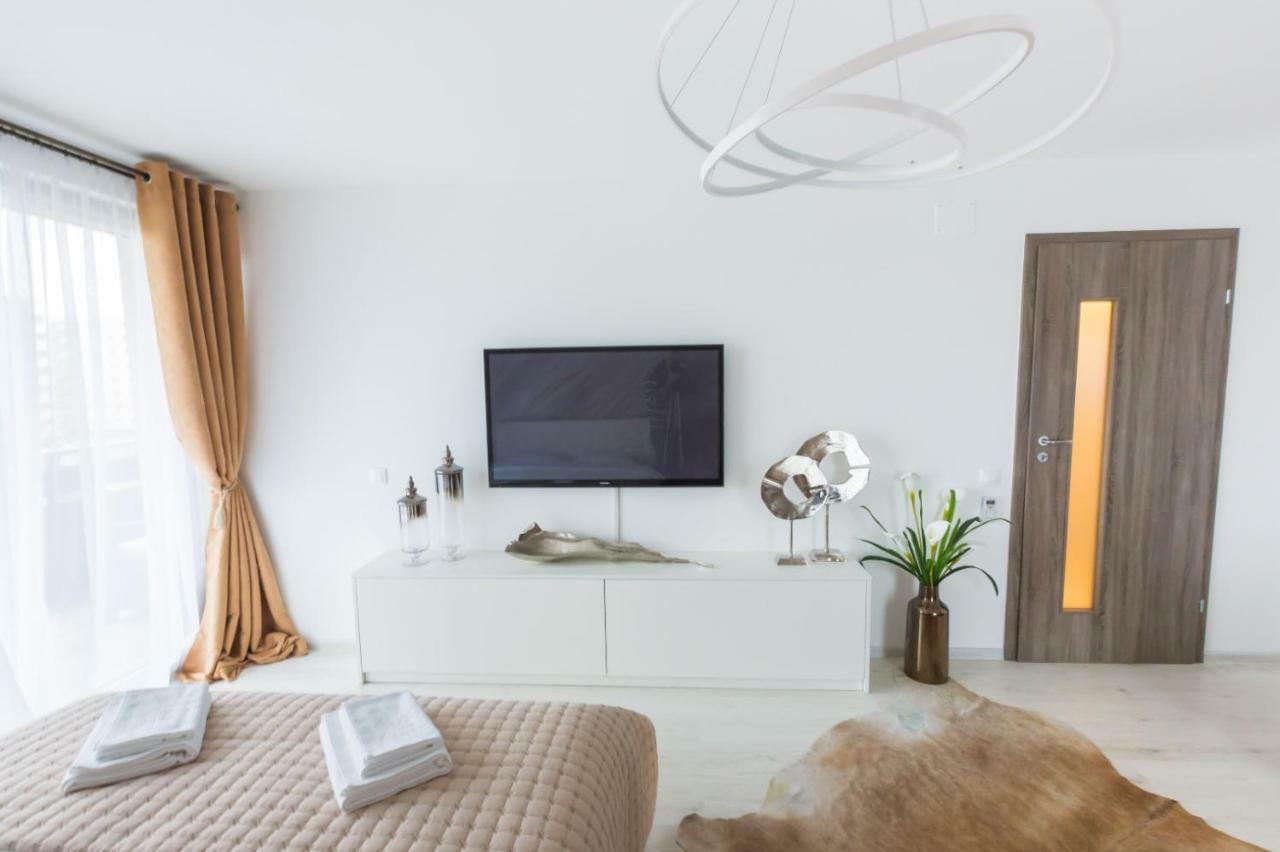 Apartment Alonisos Lux Брашов Экстерьер фото